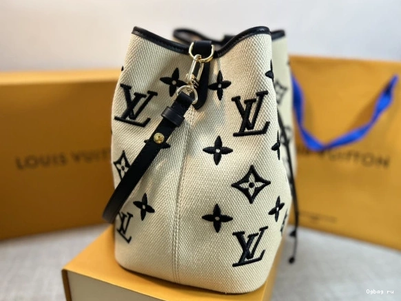 MM NÉONOÉ VUITTON LOUIS 0810